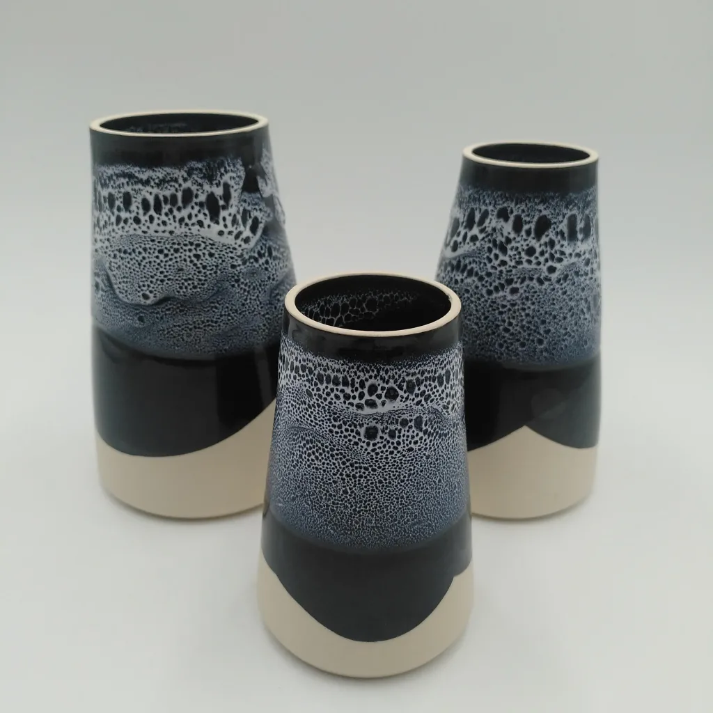 Vase trio