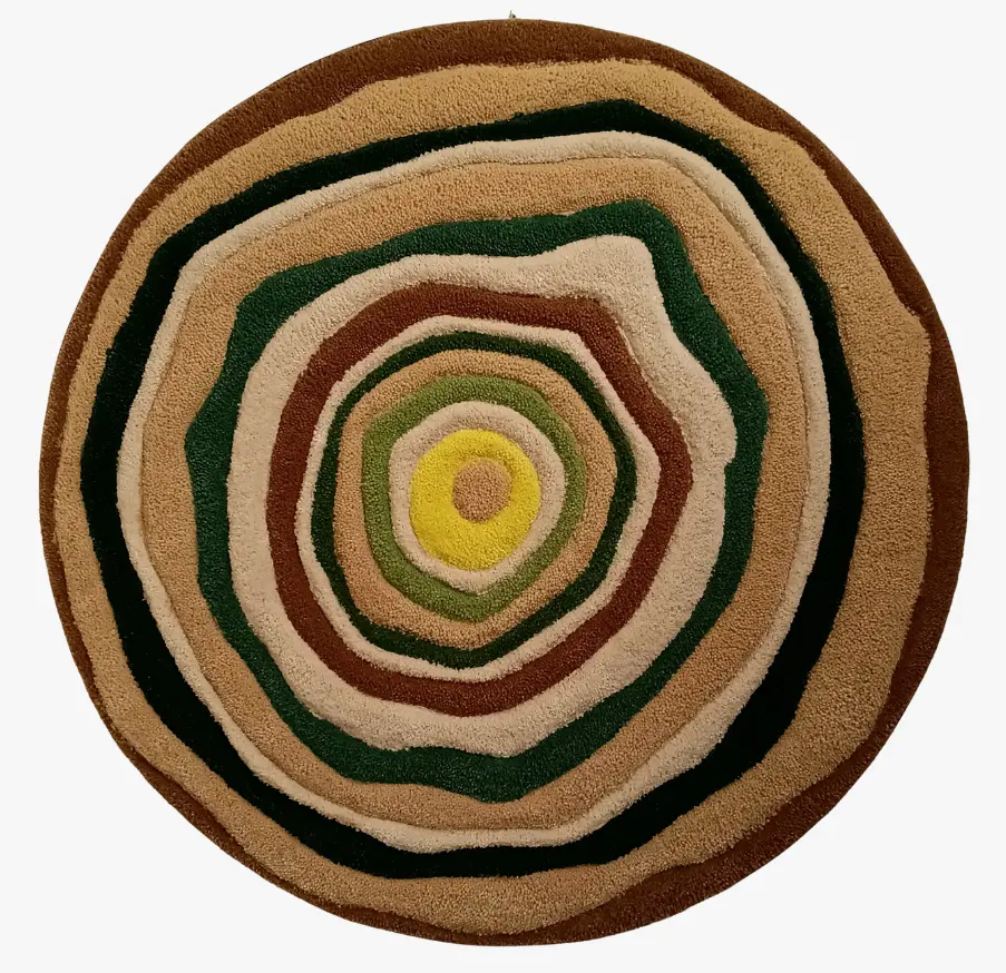 Quel âge a cet arbre ? - Tapisserie touffetée - Diam 80 cm - 380 €